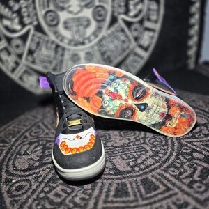 Colorful Skull Design Sneakers